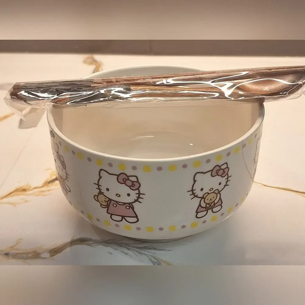 Hello Kitty Ramen Bowl with Chopsticks & Spoon NWT